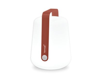 Zemitě červená venkovní lampa Fermob Balad 38 cm