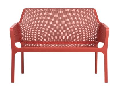 Červená plastová zahradní lavice Net 116 cm