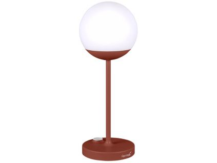 Zemitě červená venkovní LED lampa Fermob MOOON! 41 cm