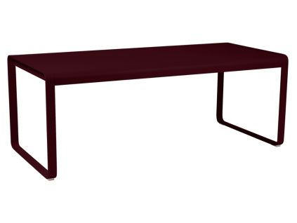 Třešňově červený kovový stůl Fermob Bellevie 196 x 90 cm