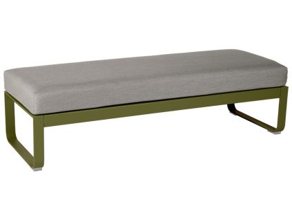 Šedohnědá čalouněná lavice Fermob Bellevie 148 cm se zelenou podnoží - odstín pesto