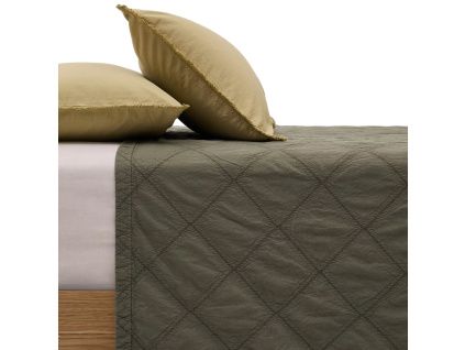 Zelený bavlněný přehoz Kave Home Serla 240 x 260 cm -fv-interier-25
