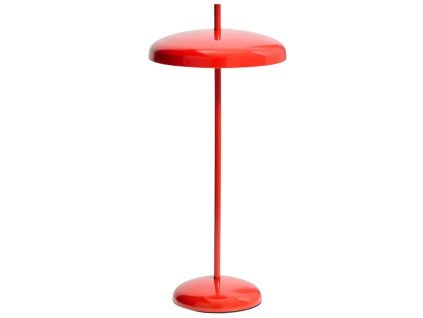 Červená kovová nabíjecí LED lampa Kave Home Porte