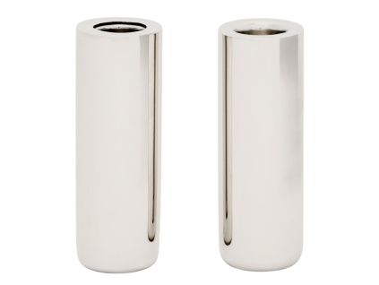 Set dvou nerezových svícnů Kave Home Nirela 11 cm