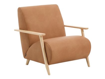 Hnědé kožené křeslo Kave Home Meghan s přírodní podnoží