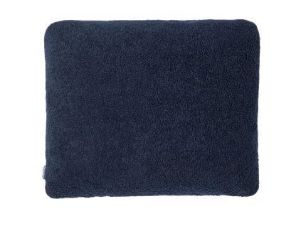 Tmavě modrý bouclé polštář Kave Home Martina 36 x 47 cm