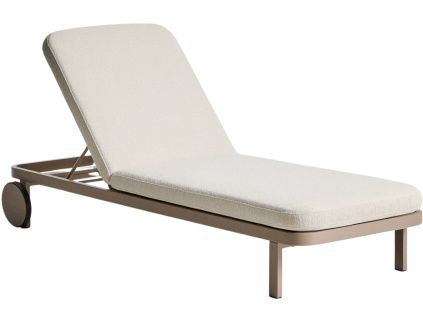 Béžové hliníkové zahradní lehátko kave home Kionia