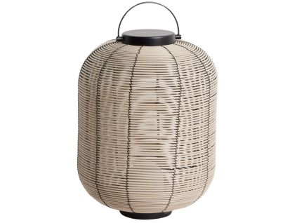 Béžová zahradní LED lampa z umělého ratanu Kave Home Saranella 37 cm