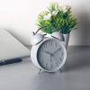 Šedý kovový budík Iconic -fv-interier-25