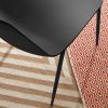 Černá plastová jídelní židle Kave Home Whatts -fv-interier-25