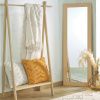 Dubový věšák Kave Home Natane 152 cm -fv-interier-25