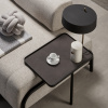 Černá kovová stolní lampa Kave Home Phant -fv-interier-25
