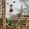 Set tří zelených bukových nástěnných věšáků Kave Home Nadua -fv-interier-25