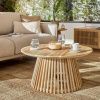Teakový kulatý konferenční stolek Kave Home Jeanette 80 cm -fv-interier-25