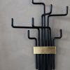 Černý kovový nástěnný věšák Tarley -fv-interier-25