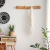Dřevěný věšák Kave Home Gaillech 63 cm -fv-interier-25