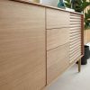 Dubová komoda Kave Home Lenon 200 x 45 cm -fv-interier-25