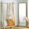 Dubové nástěnné zrcadlo Kave Home Wilany 52,5 x 152,5 cm -fv-interier-25