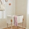 Set tří pestrobarevných bukových nástěnných věšáků Kave Home Nadua -fv-interier-25