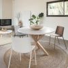Bílá plastová jídelní židle Kave Home Hannia -fv-interier-25