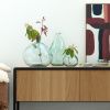 Čirá skleněná váza Kave Home Brenna 33 cm -fv-interier-25