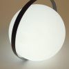 Bílá plastová stolní LED lampa Kave Home Dinesh s černou rukojetí -fv-interier-25