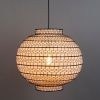 Černobílé vzorované závěsné světlo DUTCHBONE MING 45 cm -fv-interier-25