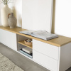 Bílý lakovaný TV stolek Kave Home Abilen 200 x 36 cm -fv-interier-25