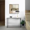 Černé kovové závěsné zrcadlo Kave Home Ulrica 80 x 80 cm -fv-interier-25