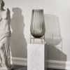 Bílý mramorový noční/odkládací stolek AUDO PLINTH 30 x 30 cm -fv-interier-25
