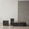 Hnědo šedý mramorový noční/odkládací stolek AUDO PLINTH 30 x 30 cm -fv-interier-25
