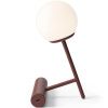 Vínově červená kovová stolní lampa MENU PHARE 23 cm