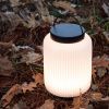 Bílá plastová stolní LED lampa Kave Home Verona -fv-interier-25