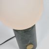 Matně bílá skleněná stolní lampa Kave Home Lonela s mramorovou podstavou -fv-interier-25
