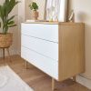 Jasanová komoda Kave Home Anielle 99 x 42 cm -fv-interier-25