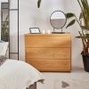 Dubová komoda Kave Home Abilen 90 x 36 cm -fv-interier-25