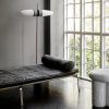 Opálově bílá skleněná stojací lampa 101Copenhagen Bull 140 cm s mramorovou podstavou -fv-interier-25