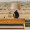 Bílá látková stolní lampa Kave Home Foixa -fv-interier-25