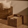 Dekorativní koš Kave Home Tossa 32 x 32 cm z mořské trávy -fv-interier-25