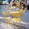 Žlutý kovový skládací stůl Fermob Bistro Ø 60 cm -fv-interier-25
