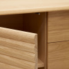 Dubová komoda Kave Home Lenon 105 x 45 cm -fv-interier-25