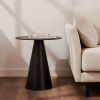 Matně černý skleněný kulatý odkládací stolek Kave Home Wilshire 50 cm -fv-interier-25