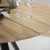 Dubový kulatý jídelní stůl ROWICO CARRADALE 150 cm -fv-interier-25