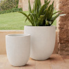 Bílý cementový zahradní květináč Kave Home Aiguablava Ø 39 cm -fv-interier-25