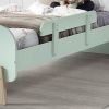 Mátově zelená lakovaná dětská zábrana Vipack Kiddy 24,5 x 90,5 cm -fv-interier-25