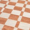 Oranžovo-béžový koberec ZUIVER CHECKER 160 x 230 cm -fv-interier-25