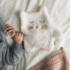 Růžový plyšový muchláček s poutkem na dudlík Kitten -fv-interier-25