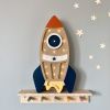 Dřevěná dětská LED lampa Raketa 41 cm -fv-interier-25