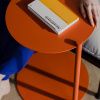 Oranžový kovový odkládací stolek Ande 40 cm -fv-interier-25