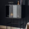 Černá lakovaná komoda Lekko s kovovou podnoží 70 x 40 cm -fv-interier-25